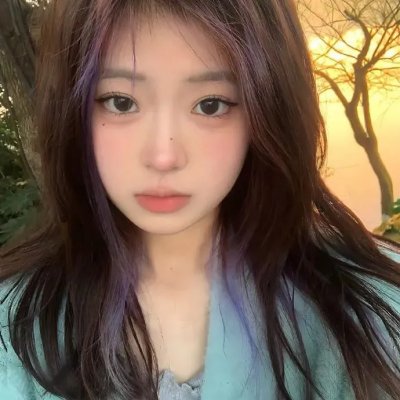 蒙面纱的男子